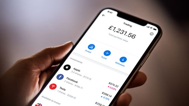 Fintech firm Revolut launches a Robinhood-style stock trading service
