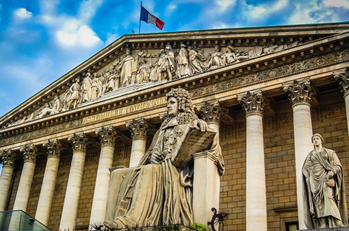 France passes new crypto registration rules for firms
