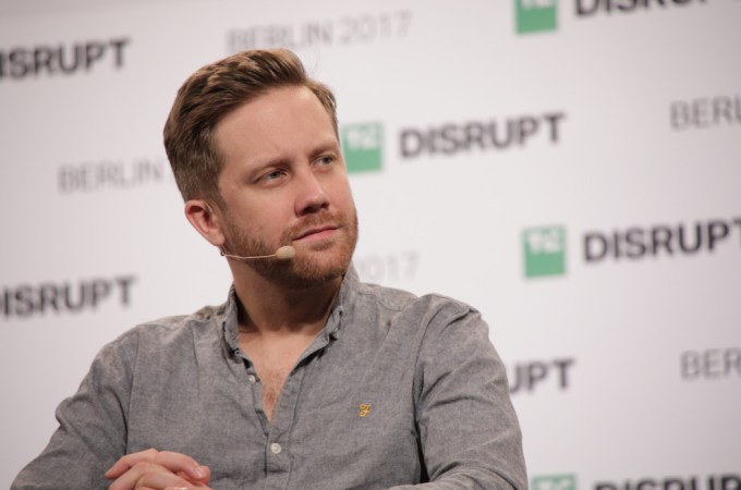 Monzo CEO won’t take salary for 12 months after limited number of staff offered voluntary furlough