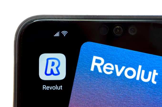 Revolut to Enable Singapore Users to Trade Gold and Silver in 2022